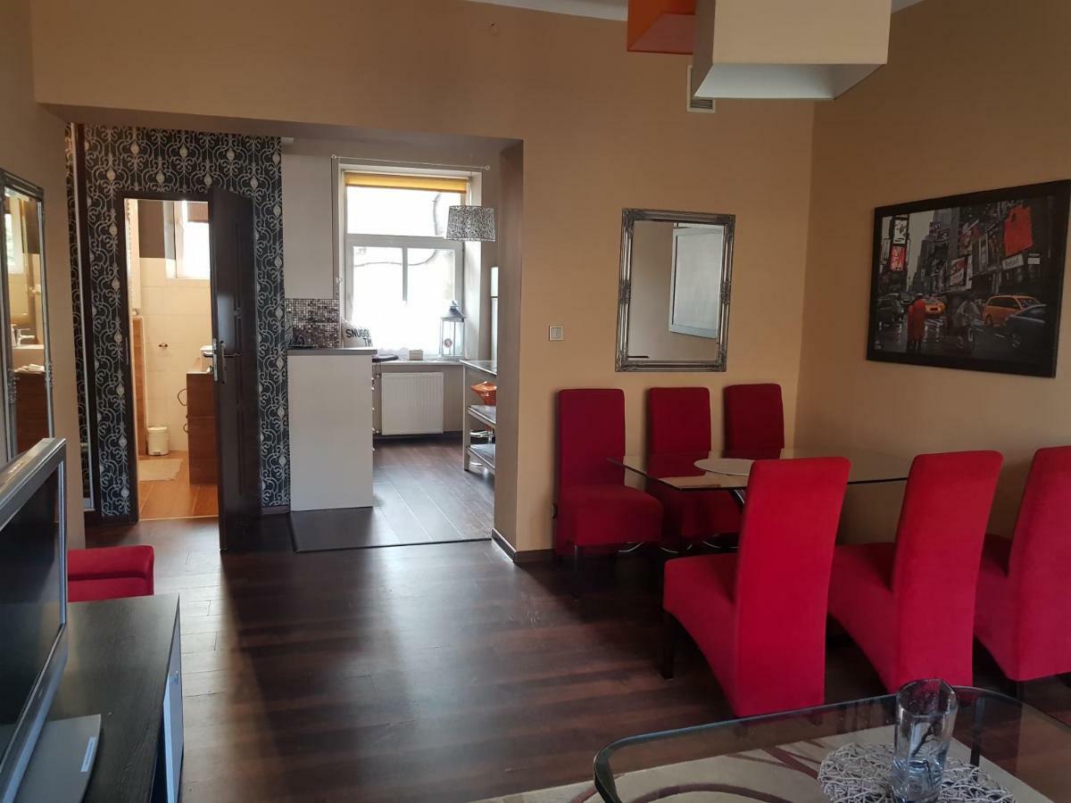 Apartament Pod Aniolami Na Starowce W Radomiu Екстер'єр фото